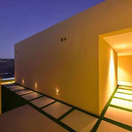 Kaiman 18 By Villagrancanaria *