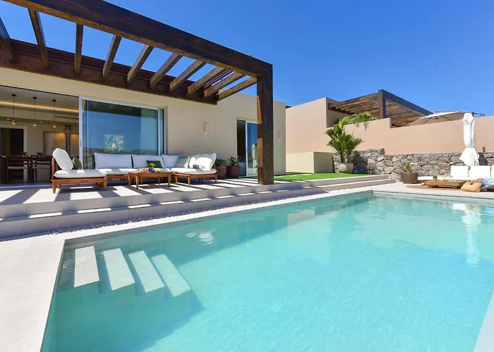 Kaiman 18 By Villagrancanaria *