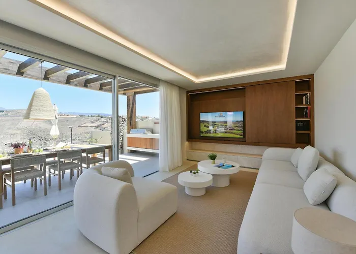 Kaiman 18 By Villagrancanaria * Лас-Пальмас-де-Гран-Канарія